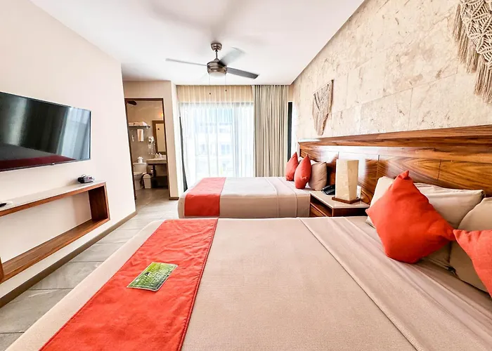 Grand Fifty Hotel 4*