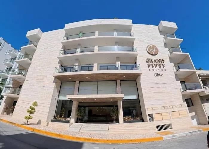 Grand Fifty Hotel 4*